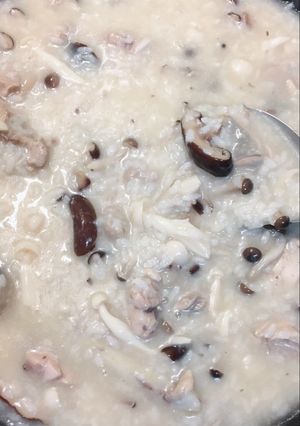 菇菇雞肉粥 的食譜成品照片