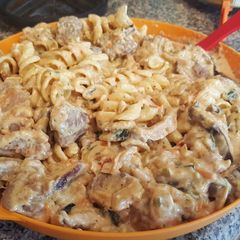 A picture of Beef Stroganoff.