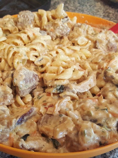 A picture of Beef Stroganoff.