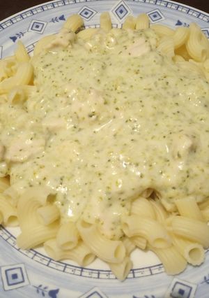 Tejfölös brokkolis csirke recept fotója