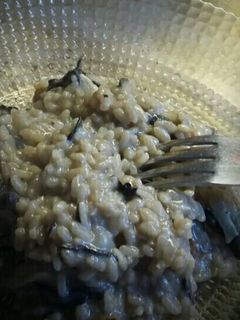 Una foto de Arroz con boletus