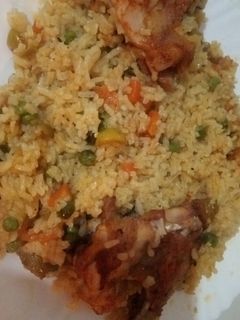صورة لوصفة رز بالدجاج محمر في الفرن