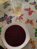 Crema de remolacha y patatas lilas