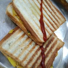 A picture of Leftover veg toast.