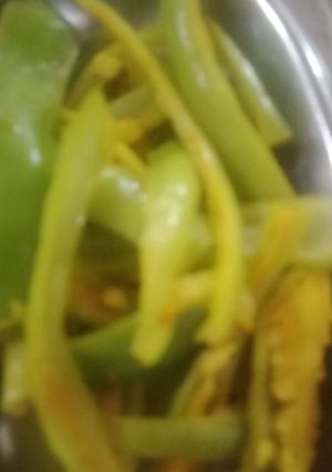 A picture of Green pickle.