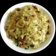 A picture of Chiwda With Thin Flattened Rice.