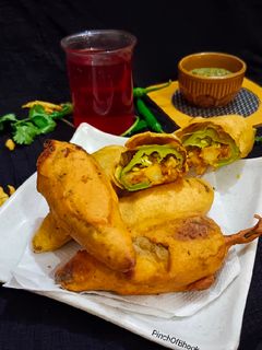 राजस्थानी मिर्ची वडा (Rajasthani Mirchi vada recipe in Hindi) रेसिपी मुख्य फोटो