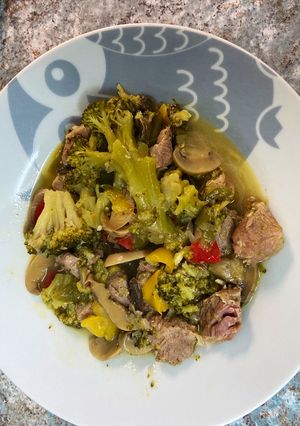 Una foto de Pavo guisado keto