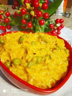 A picture of Egg Peas Maggi.