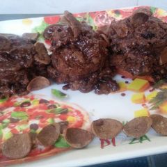 A picture of 3 ingredients mini biscuit cake.