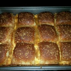 A picture of Cheesy Pull-Apart Sliders.