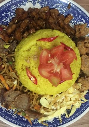 Foto resep Nasi kuning magic com