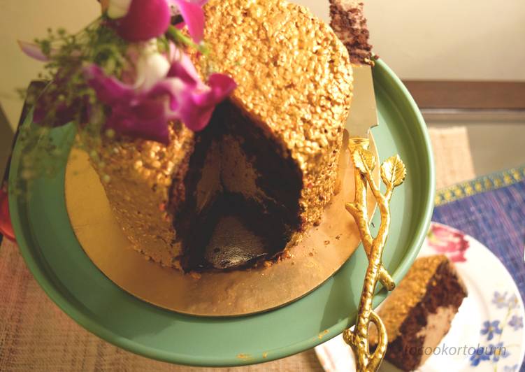 Chocolate cake with caramel coffee mousse filling