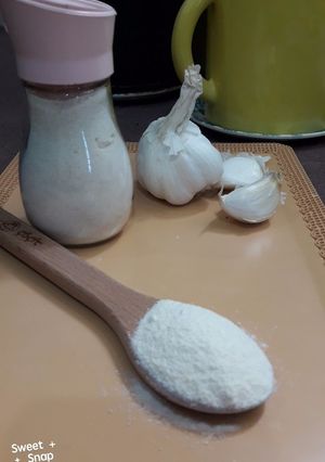 عکسی از دستور پودر سیر خانگی