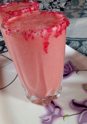 A picture of Aloo bukhara n keri juice.