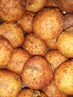 A picture of Cheese balls.