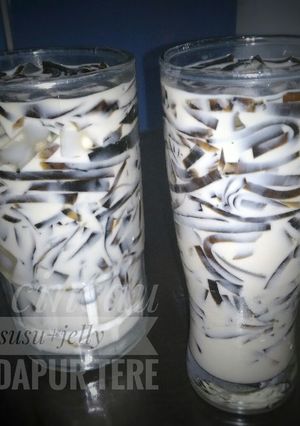 Foto resep Es cincau susu leci #BikinRamadhanBerkesan