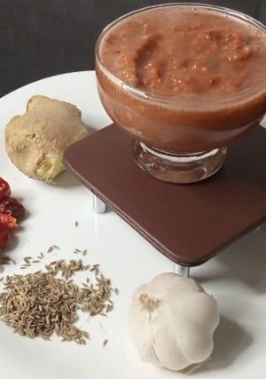 A picture of Lehsun Ki Chutney.