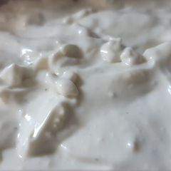 5 min blue cheese dressing A picture of 5 min blue cheese dressing.