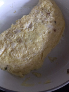 Una foto de Tortilla francesa de pescado y queso