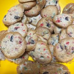 A picture of Christmas Rocks Cookies.