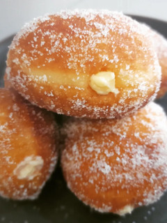 Una foto de Berlinas rellenas de crema