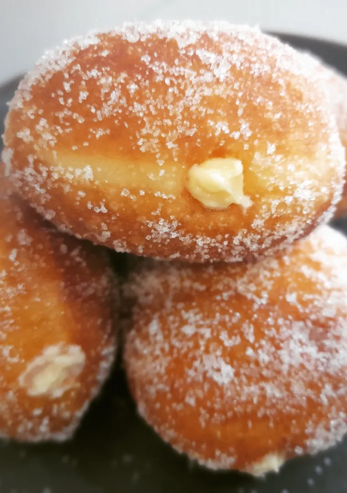 Una foto de Berlinas rellenas de crema