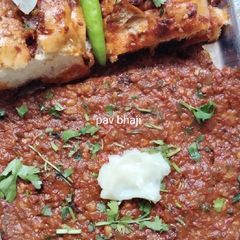 A picture of Pav bhaji.