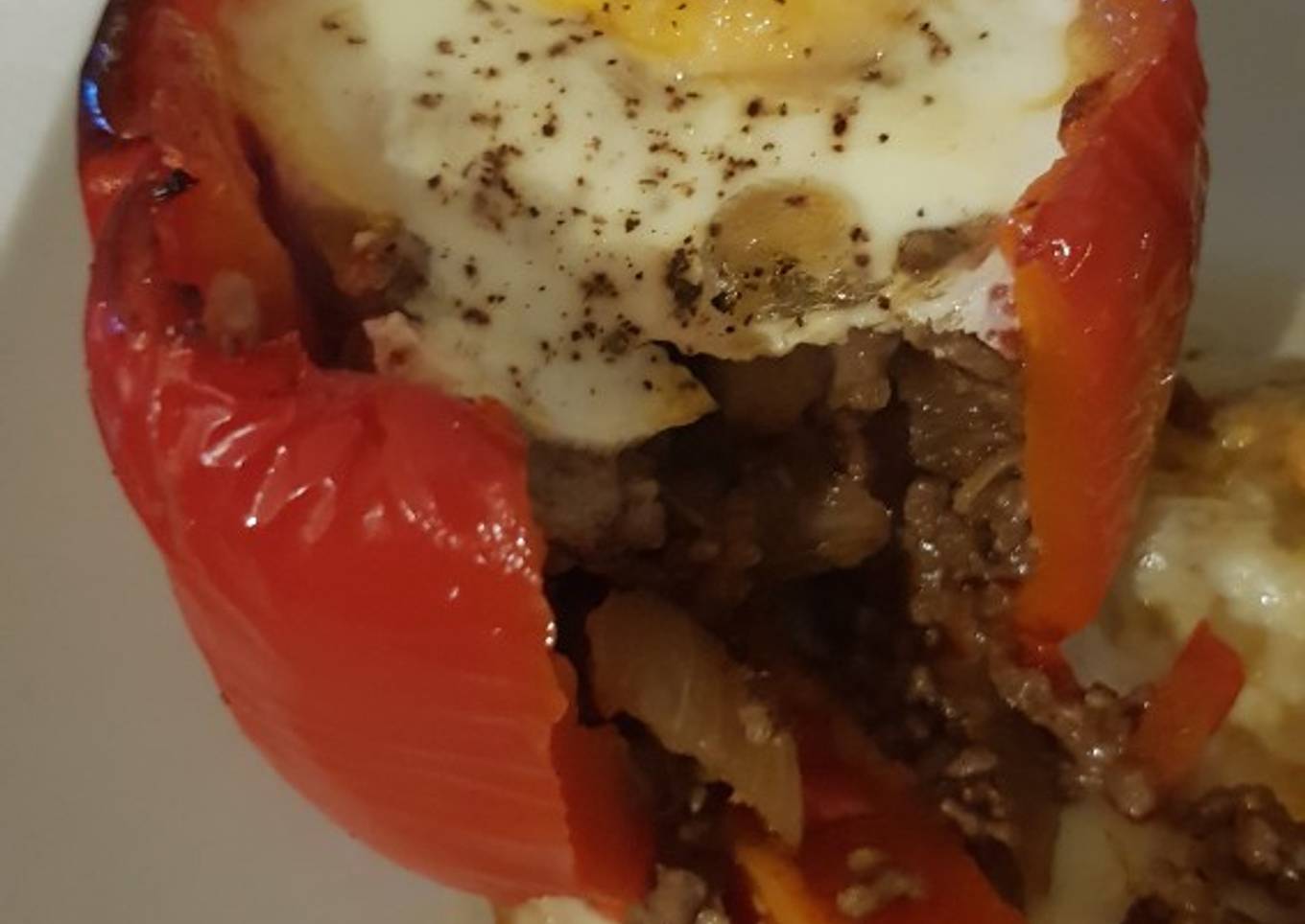 Stuffed Paprika with teriyaki cheese minced beef and egg