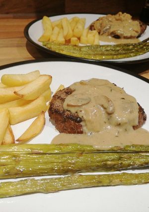 Foto resep Beef Steak Saus Jamur Ala Rumahan