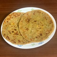 A picture of Sweet Corn potato paratha.