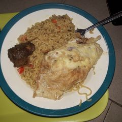 A picture of Noodles and egg.