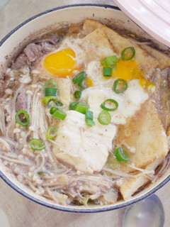 鑄鐵鍋「牛肉豆腐煲」不辣也很美味!! 的食譜成品照片