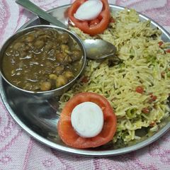 A picture of Chole Pulav.