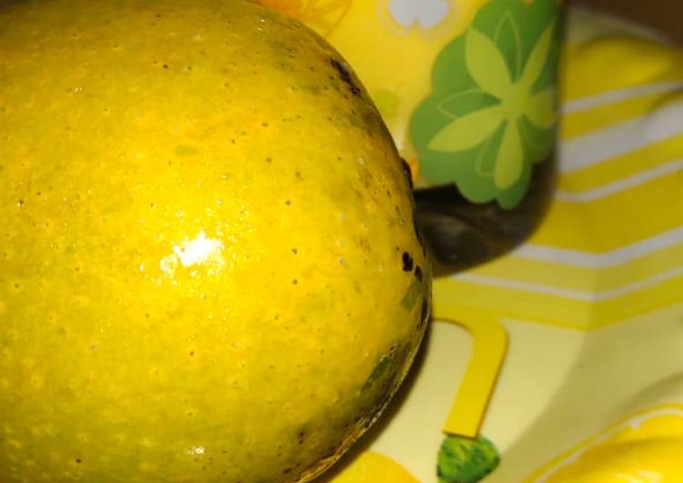 How to Prepare Homemade Mango shake