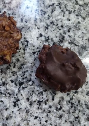 Una foto de Bombones de manzana súper saludables, exquisitos y ricos!