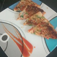 A picture of Suji bread pizza.