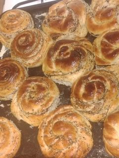 صورة لوصفة بريوش الوردة 😋🥨
