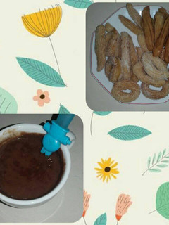 Una foto de Churros con chocolate
