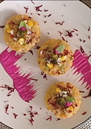 इटालियन सूजी मफिन्स(italian suji muffins recipe in hindi) रेसिपी मुख्य फोटो