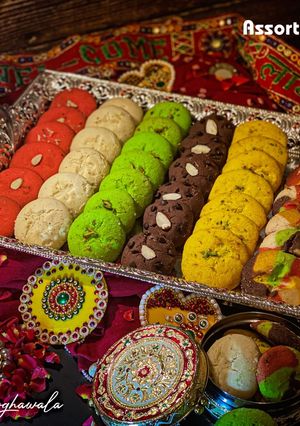 એસોર્ટેડ નાનખટાઈ રેસીપી મુખ્ય ફોટો