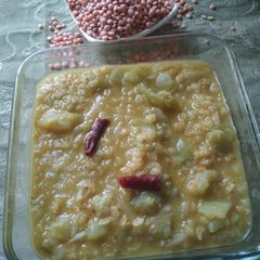 A picture of Red Lentil with bottle gourd.