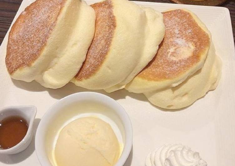 Japanese souffle pancake