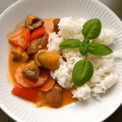 A picture of Mixed Vegetable in cream sauce.
