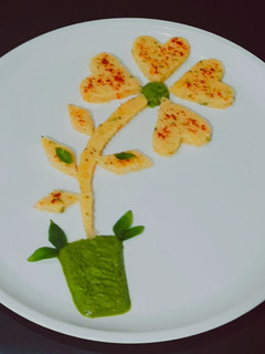 રવા ઢોકળા (Rava Dhokla Recipe In Gujarati) રેસીપી મુખ્ય ફોટો