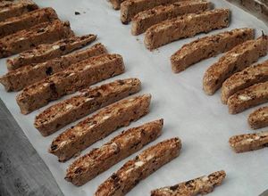 Una foto de Biscotti con arándanos y almendras