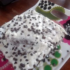 A picture of Chocolate chip marble cake.