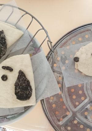 A picture of [Little Q's Creative Cooking] Snoopy-Shaped Gua Bao, Snoopy-Shaped Steamed Buns.