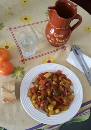 Una foto de Pollo al curry con verduras
