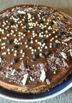 Una foto de Torta de almendras y trocitos de chocolate 